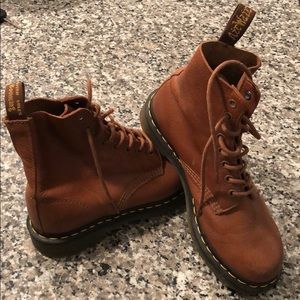 Women’s Dr. Martens Boots Size 8